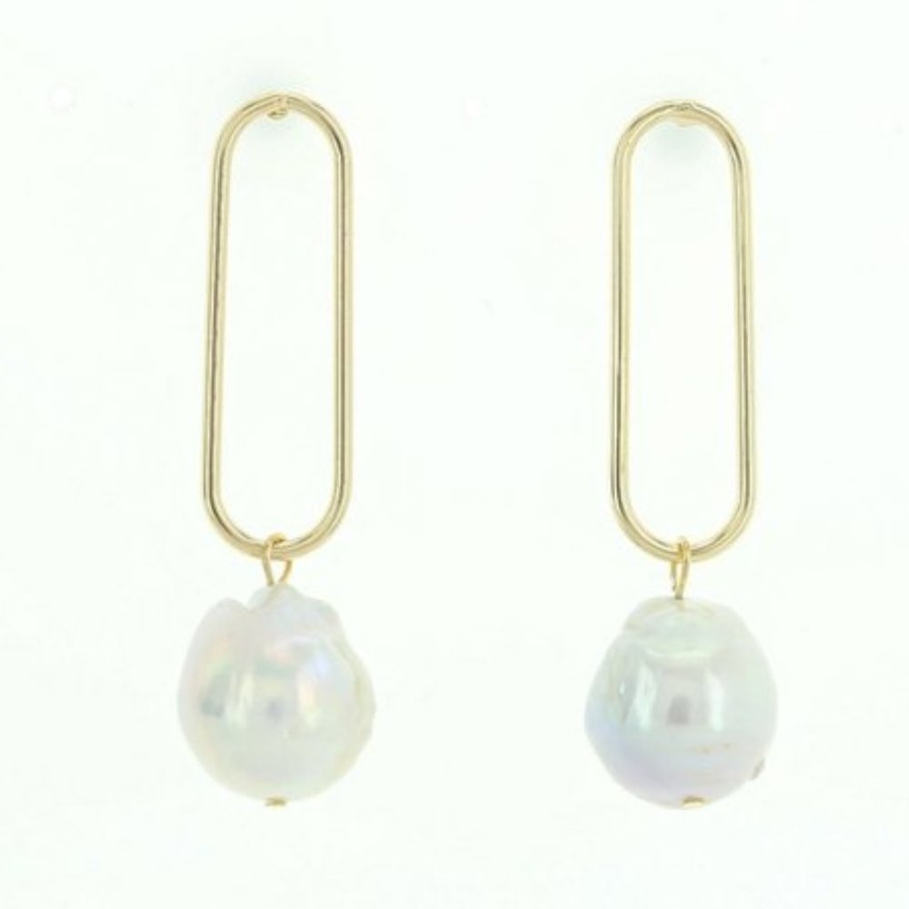 NEW Baroque Freshwater Pearls Paperclip Hoop NWT - Picture 2 of 6